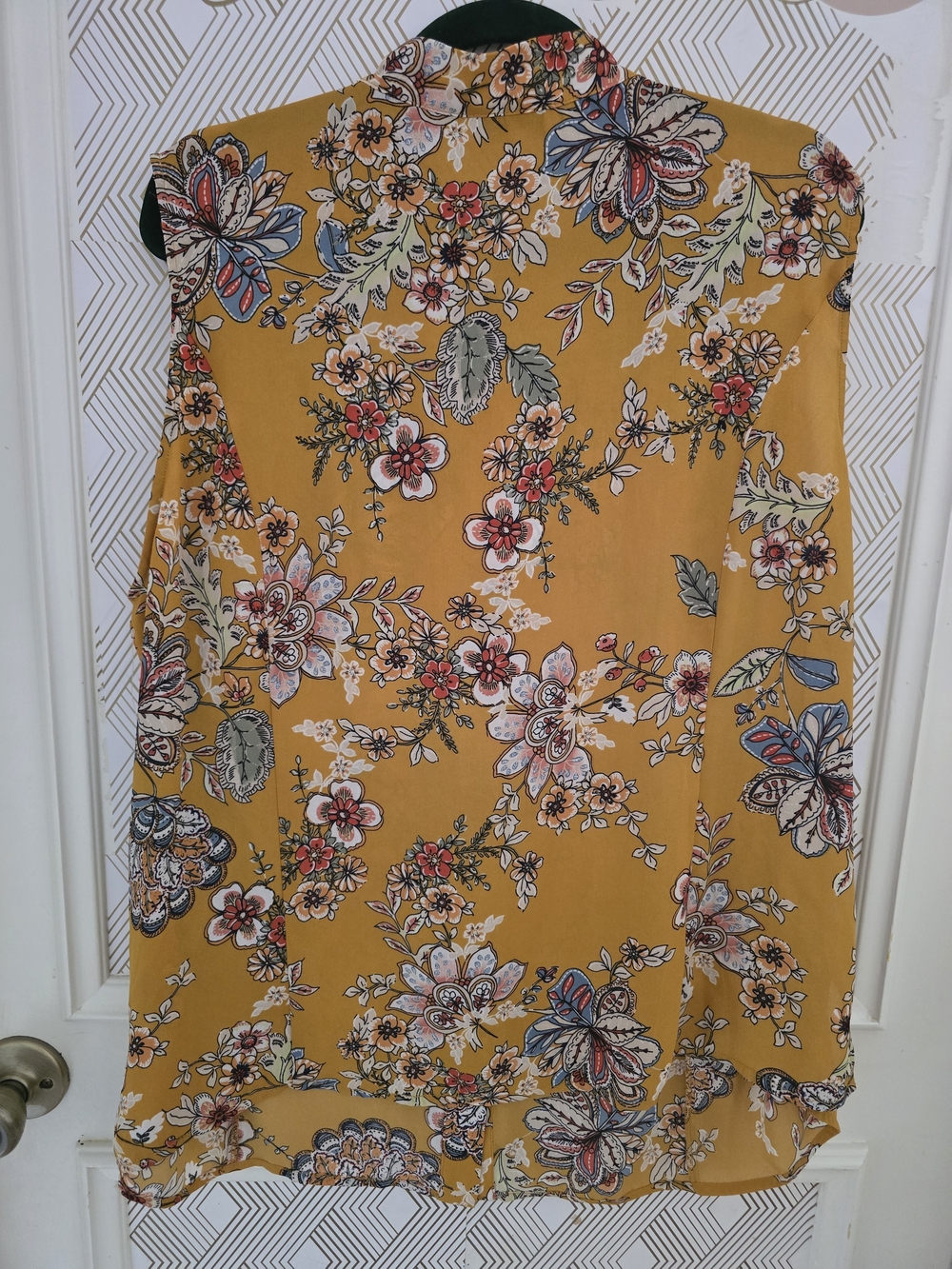 Tahari ASL Ruffle Neck Blouse - Picture 6 of 8
